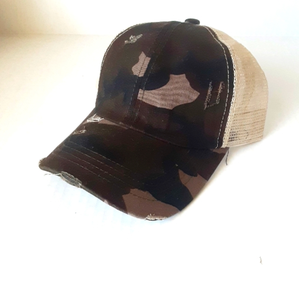 5/$30 - Criss Cross ponytail hat for women